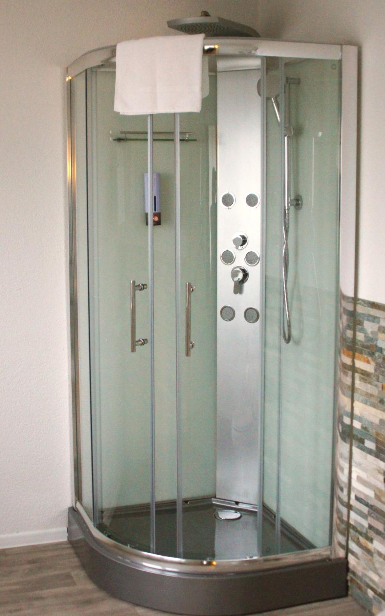 Hotel 22 Dessau-Rosslau Buitenkant foto
